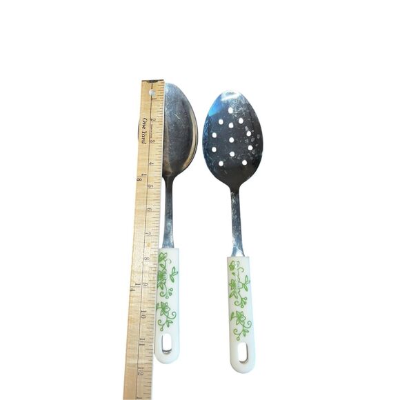 2 Temp-tations Presentable Ovenware by Tara Slotted Spoon Serving Green White - Picture 4 of 5